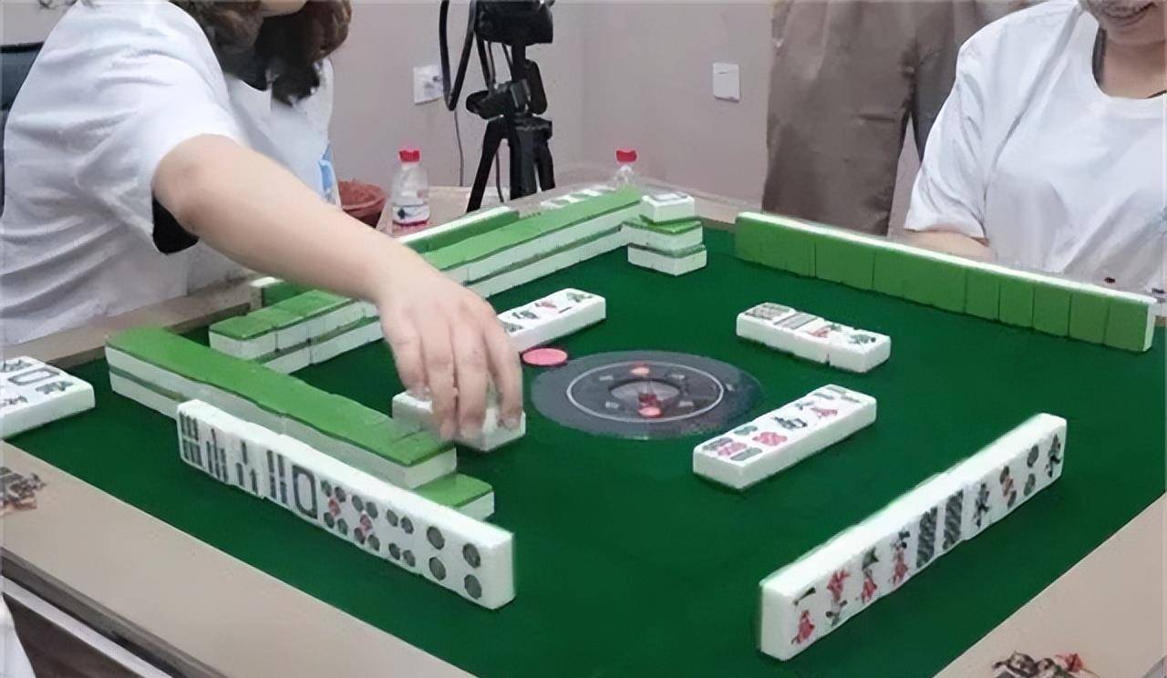 7分钟揭秘！中至江西麻将确实有挂的(能控制输赢吗)