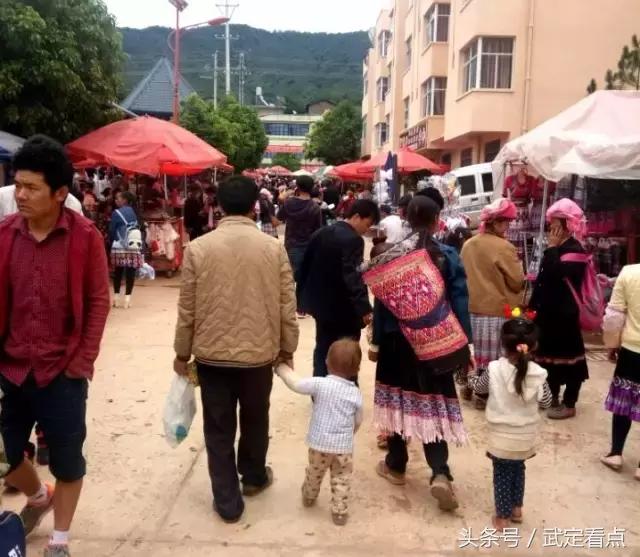 (2分钟介绍)“打斗牛有啥工具道具—详细解说+新浪科技