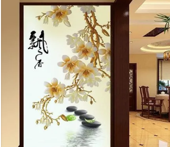 餐桌墙可以挂摇钱树画吗（餐桌墙上能挂钟吗）