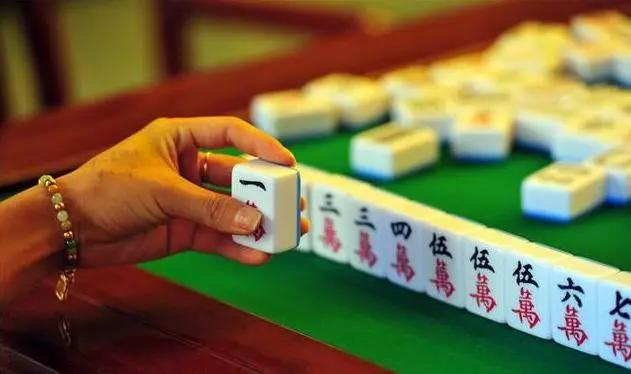 一分钟教你“雀神麻将开挂控制提高胜率(确实有挂)-知乎