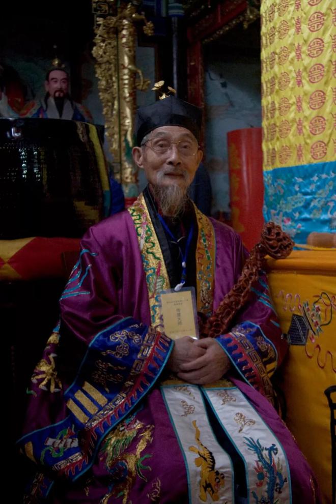 龙虎山道士挂饰图片大全（龙虎山道观厉害的道士）