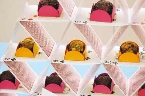 幼儿园益智区挂饰扑克牌（幼儿园益智区扑克牌玩法）